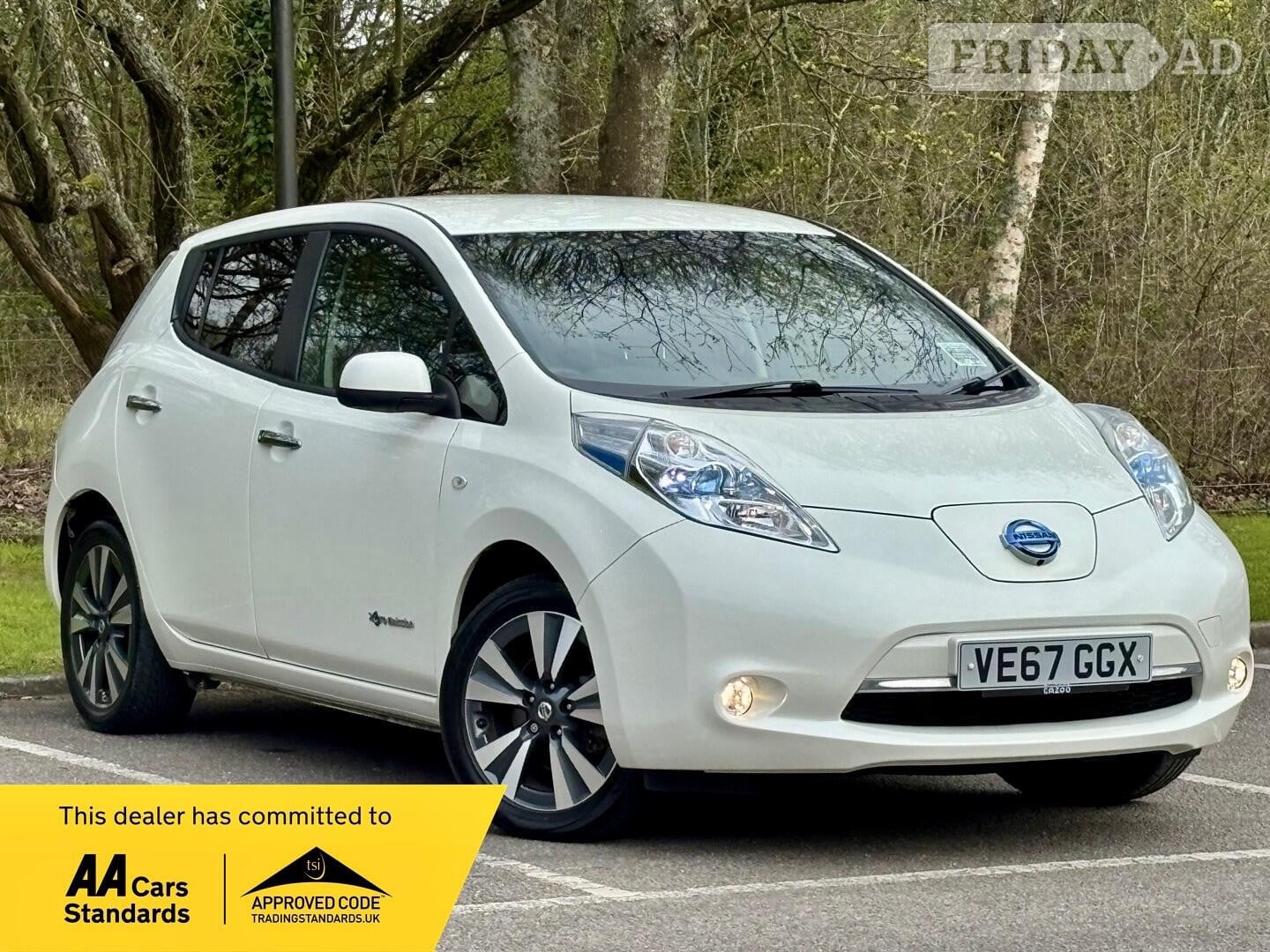 Nissan LEAF 2017 in Farnham