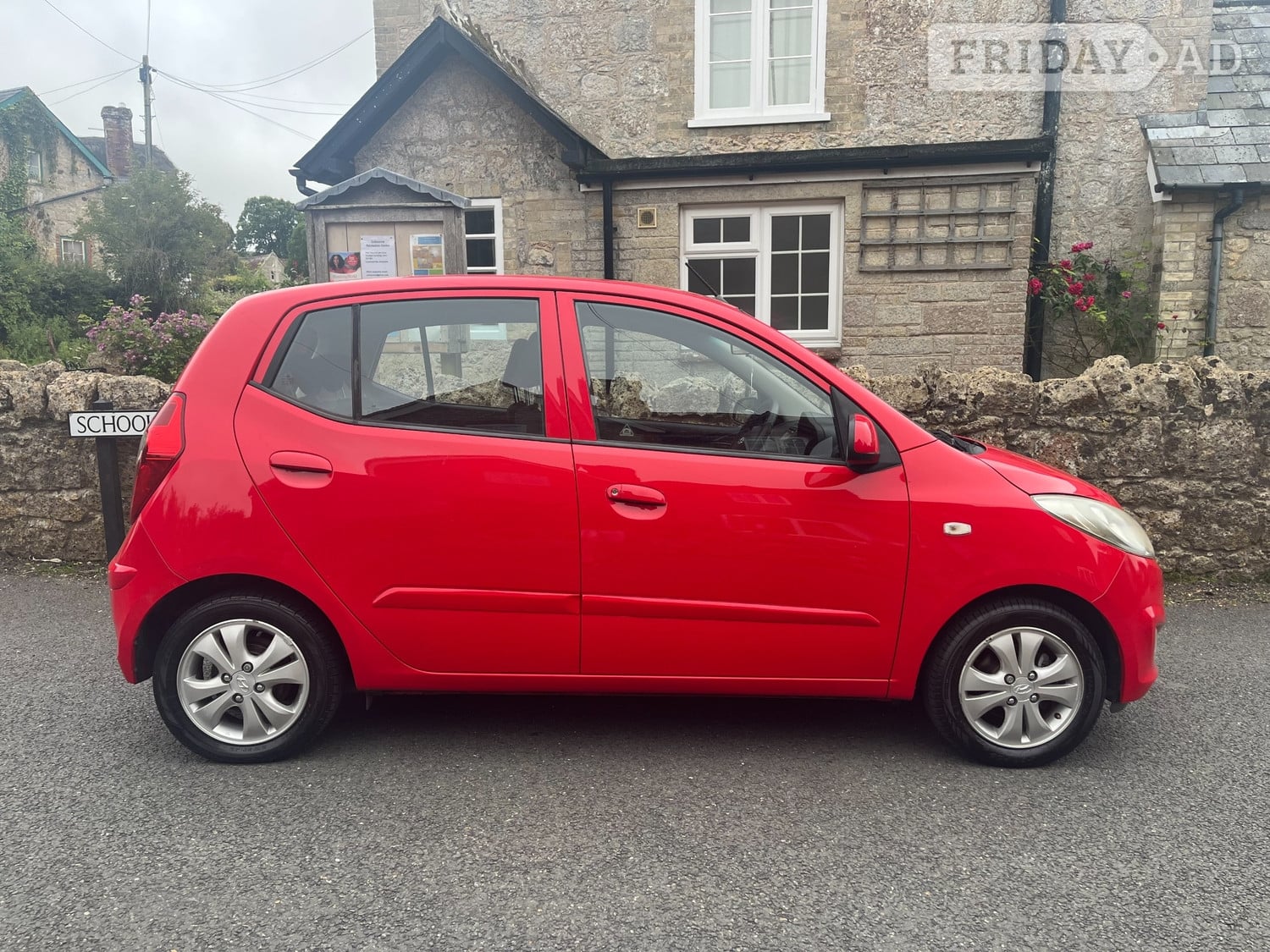 Hyundai i10 Newport