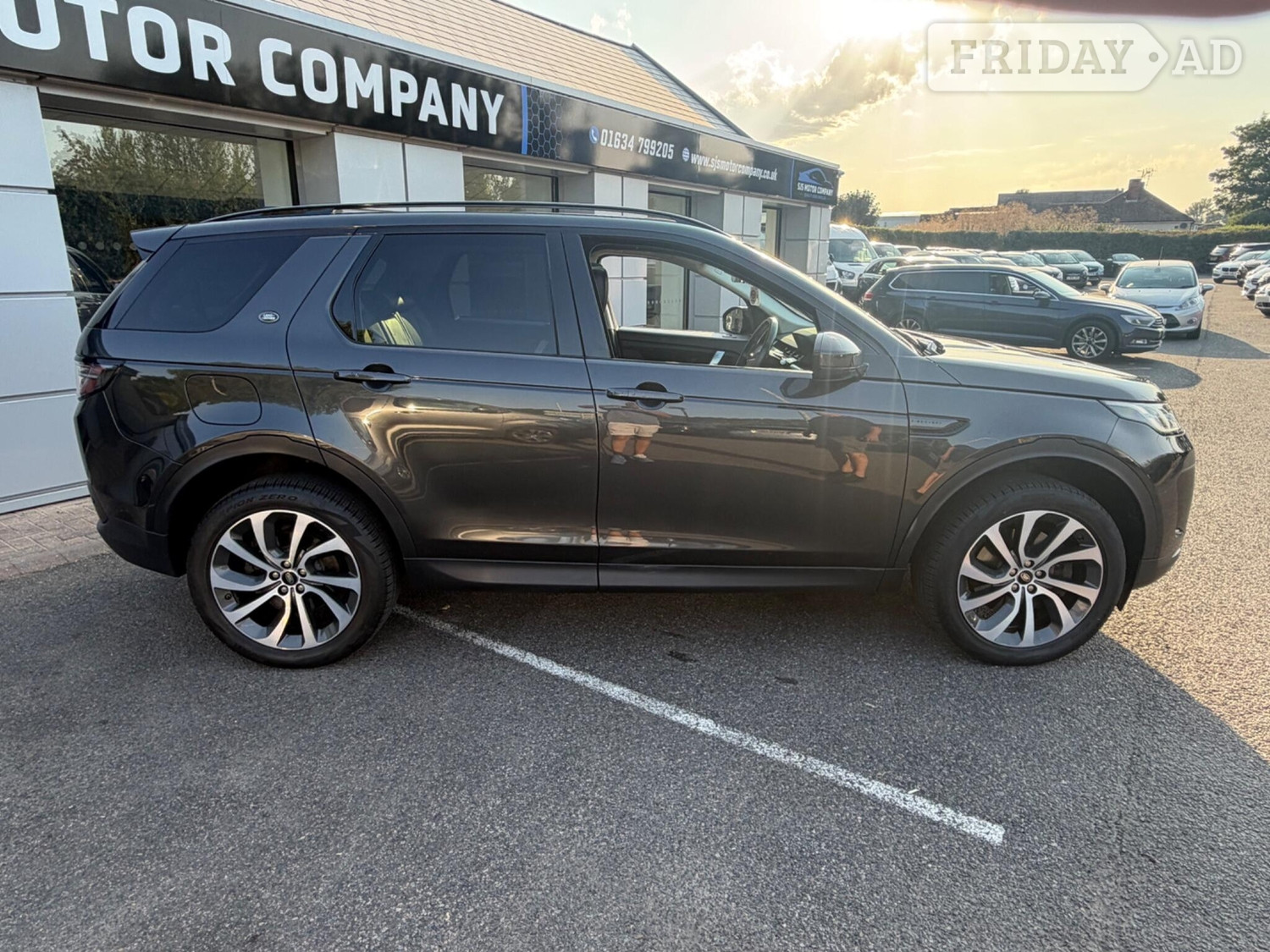Land Rover Discovery Sport 2019 - Cars in Gillingham