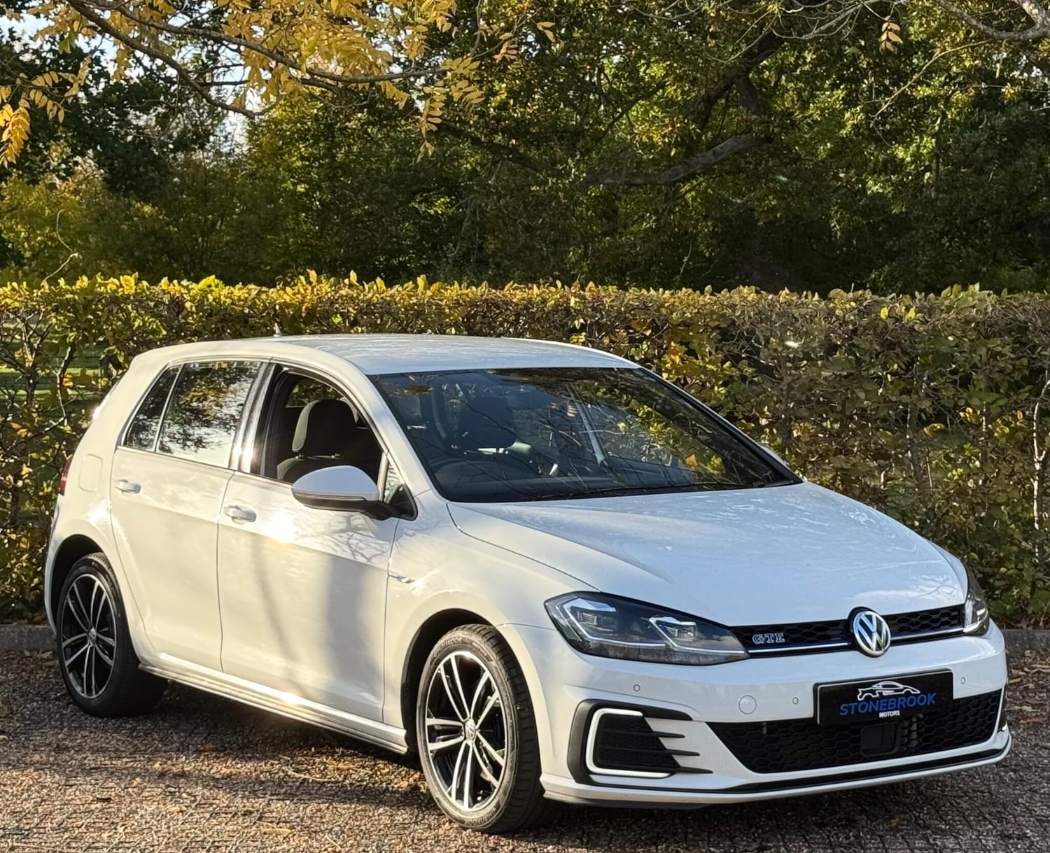 Volkswagen Golf 2018 - Cars