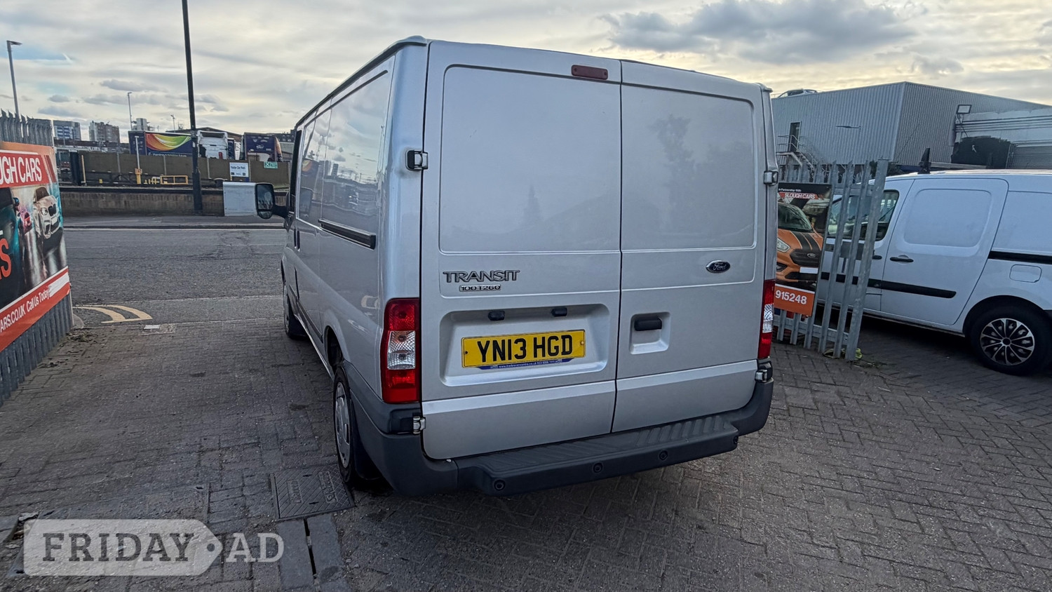 [ berth ]Ford Transit