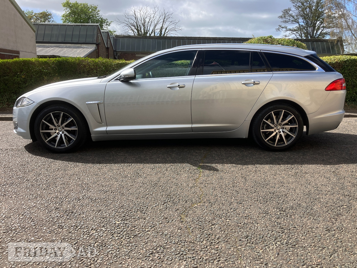 Jaguar XF 2013 - Cars in Ashbourne