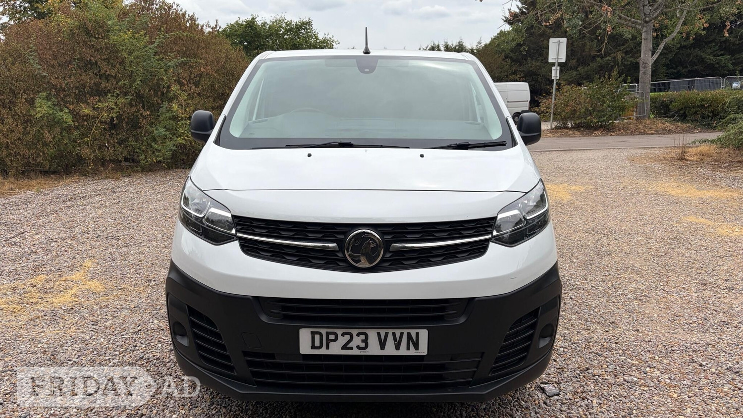 [ berth ]Vauxhall Vivaro