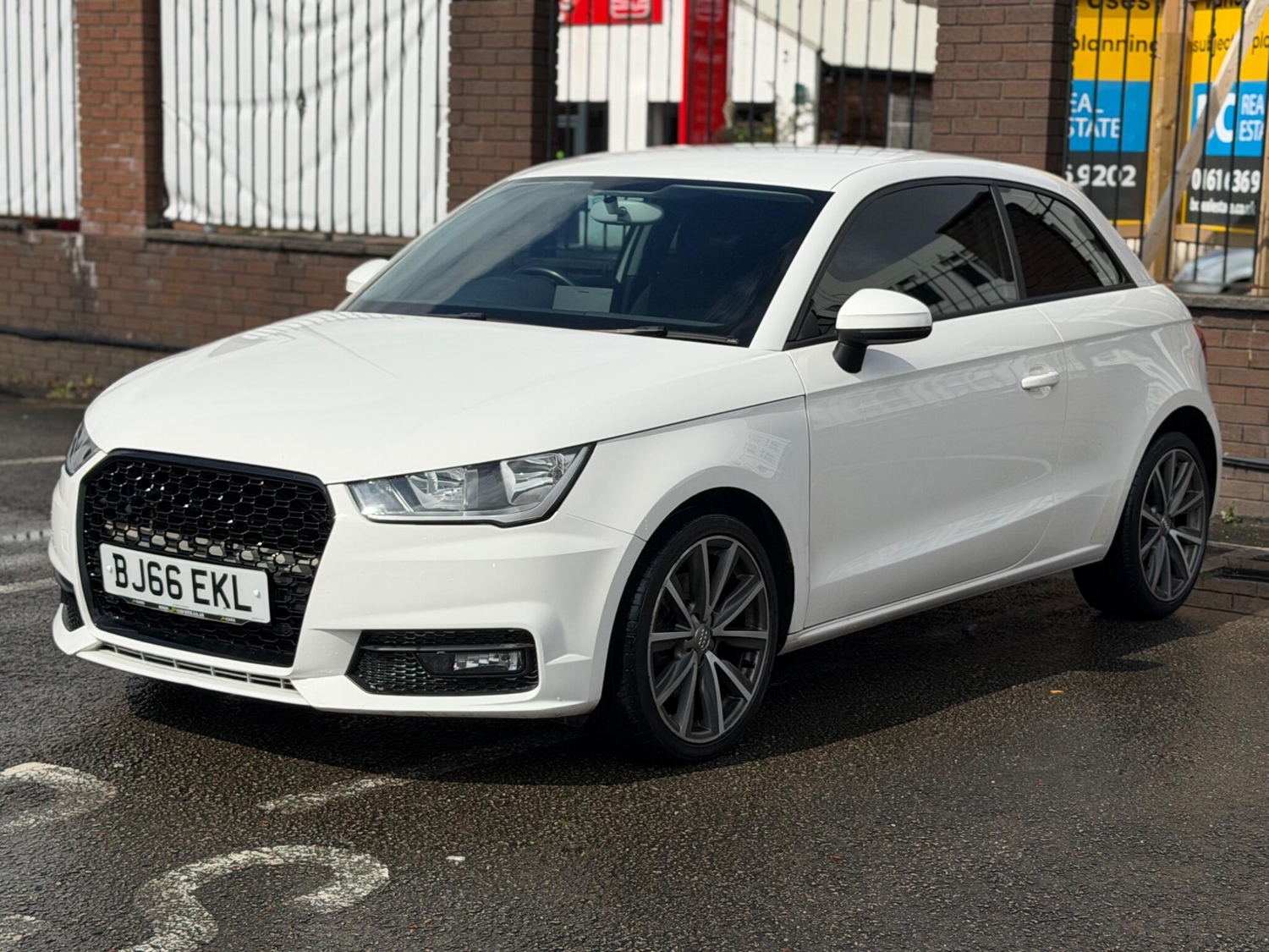 [ berth ]Audi A1