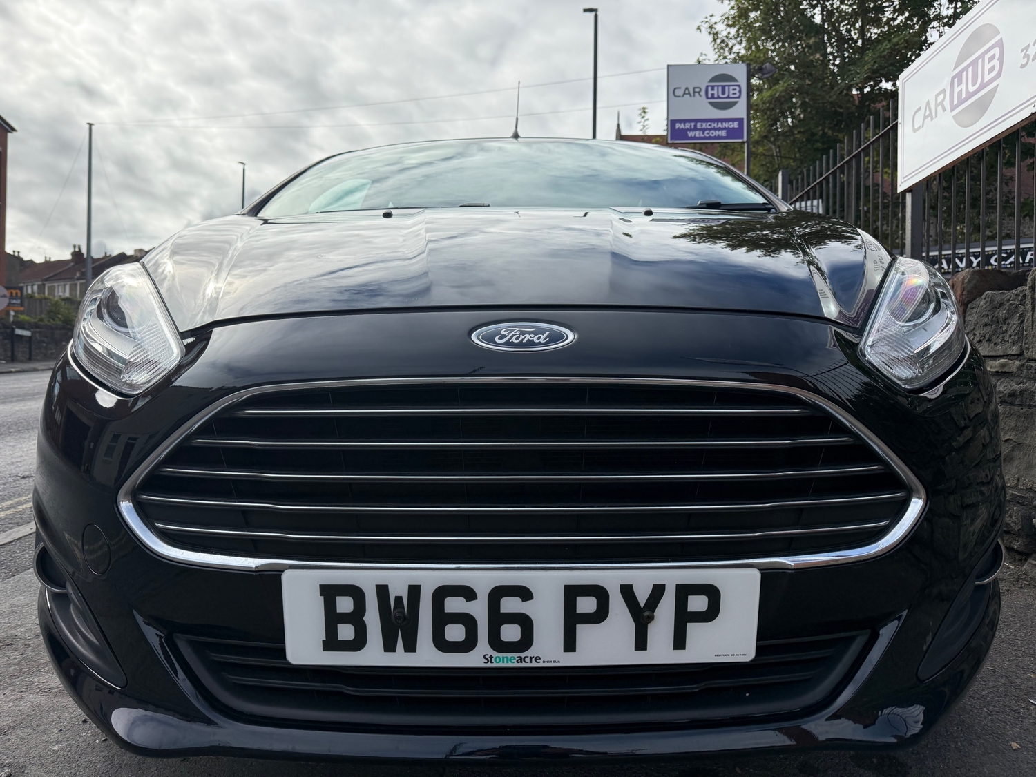 [ berth ]Ford Fiesta