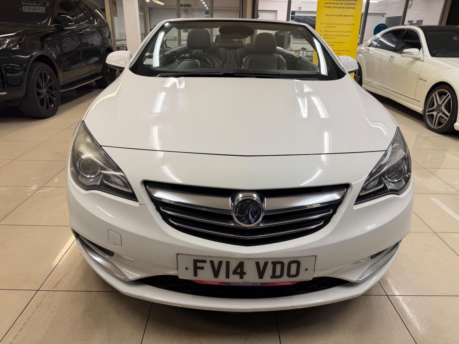 [ berth ]Vauxhall Cascada