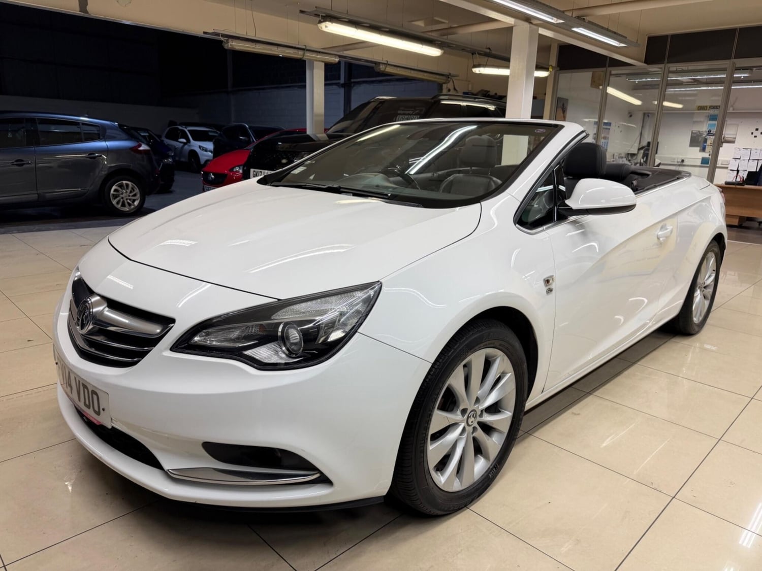 Vauxhall Cascada 2014 - Cars in Rotherham