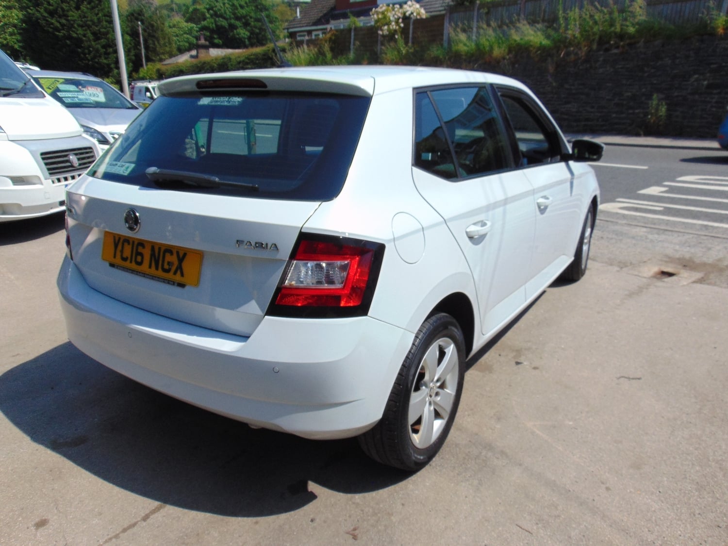Skoda Fabia 2016 - Cars in Keighley