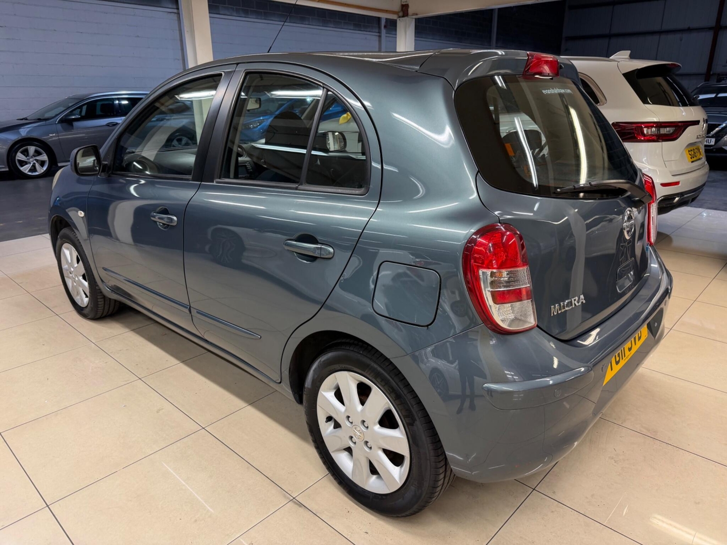 Nissan Micra 2011 - Cars