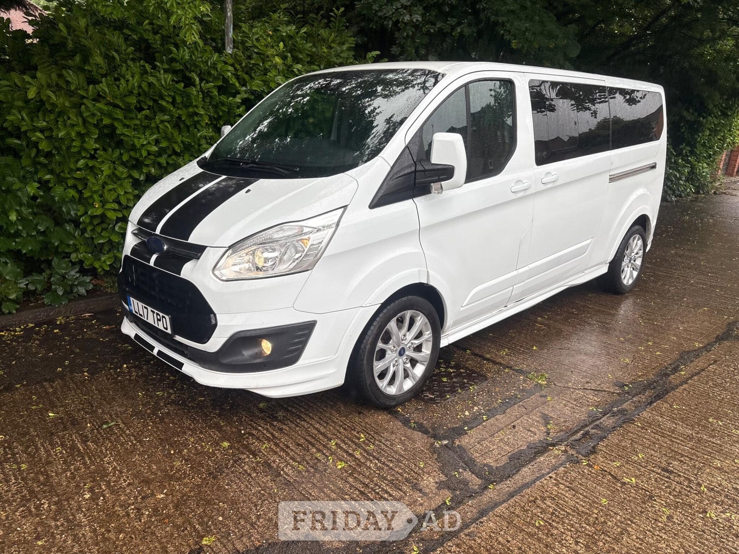 Ford Tourneo Custom 2017 in High Wycombe
