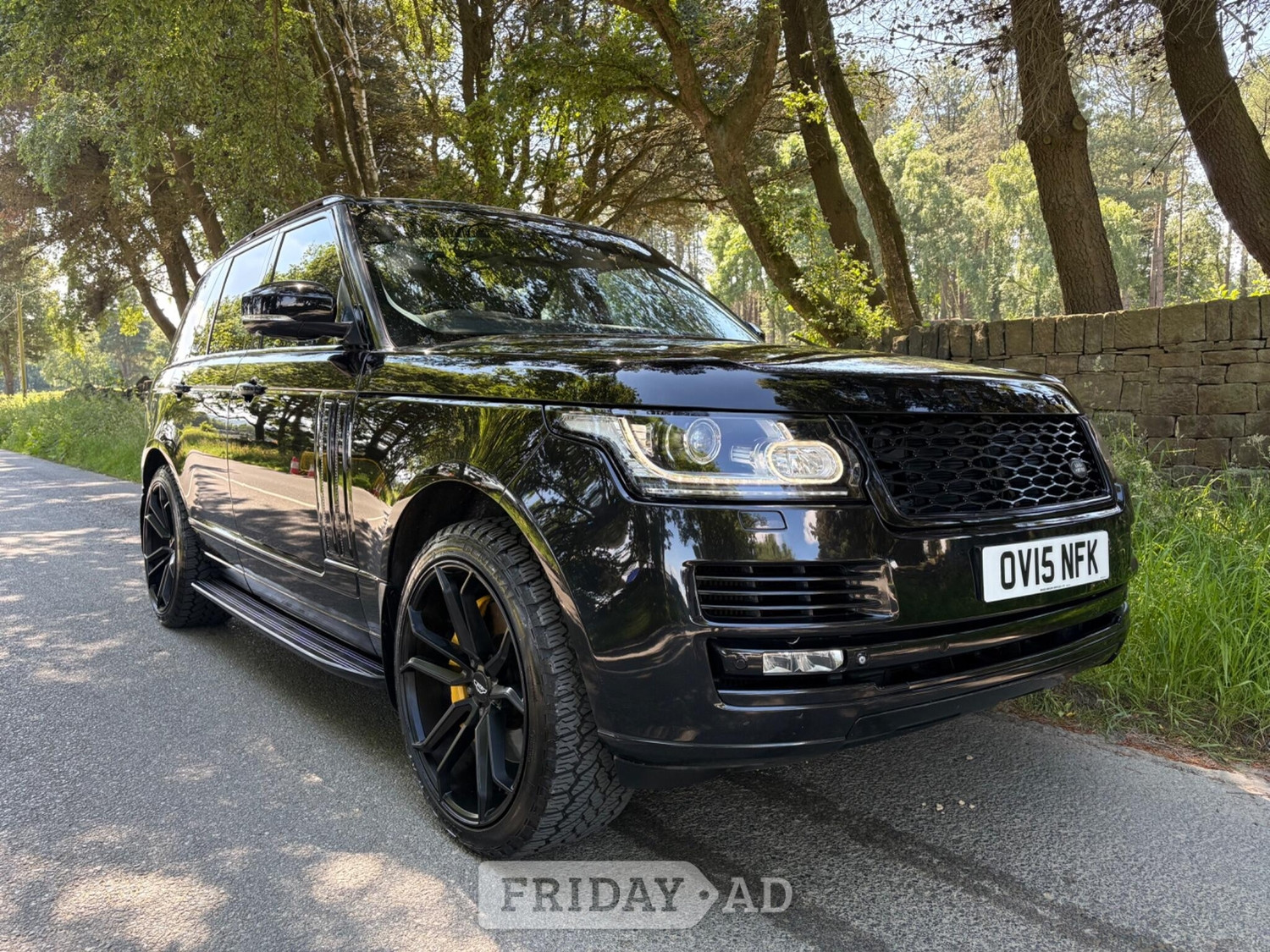 Land Rover Range Rover 2015 in Huddersfield