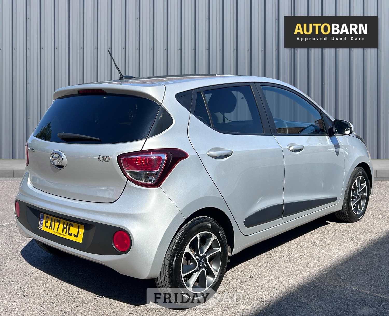 Hyundai i10 2017 - Cars in Hereford