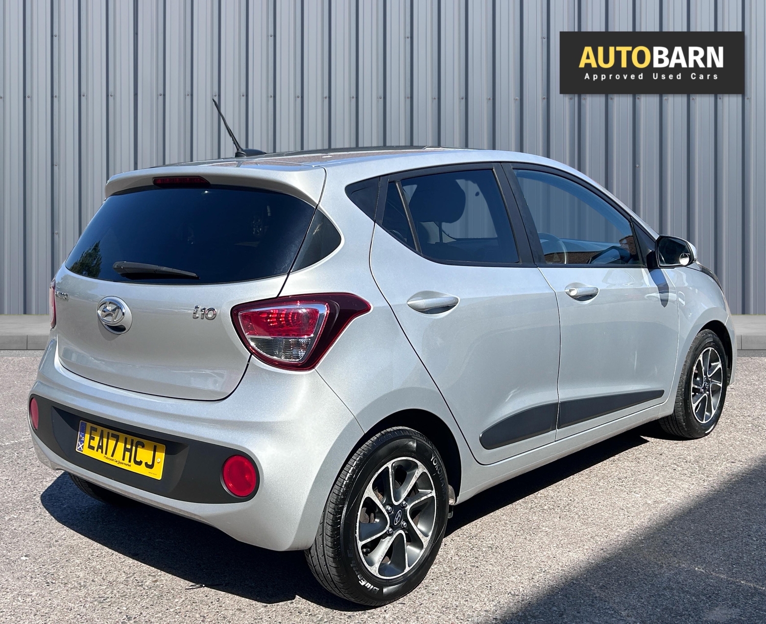 Hyundai i10 2017 - Cars in Hereford