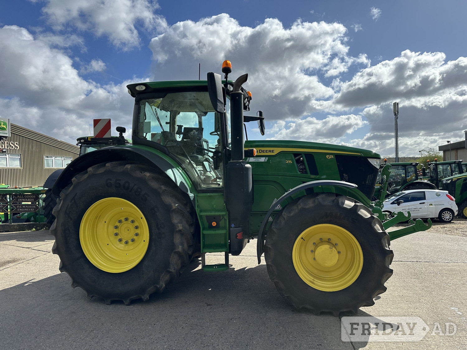 John Deere 6R 215 (2025) Tractor - Farm & Agricultural Vehicles in Norwich