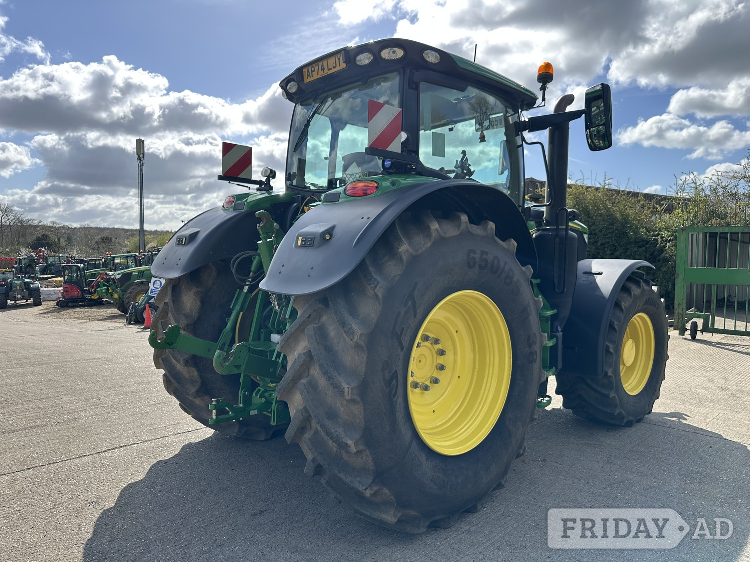 John Deere 6R 215 (2025) Tractor - Farm & Agricultural Vehicles