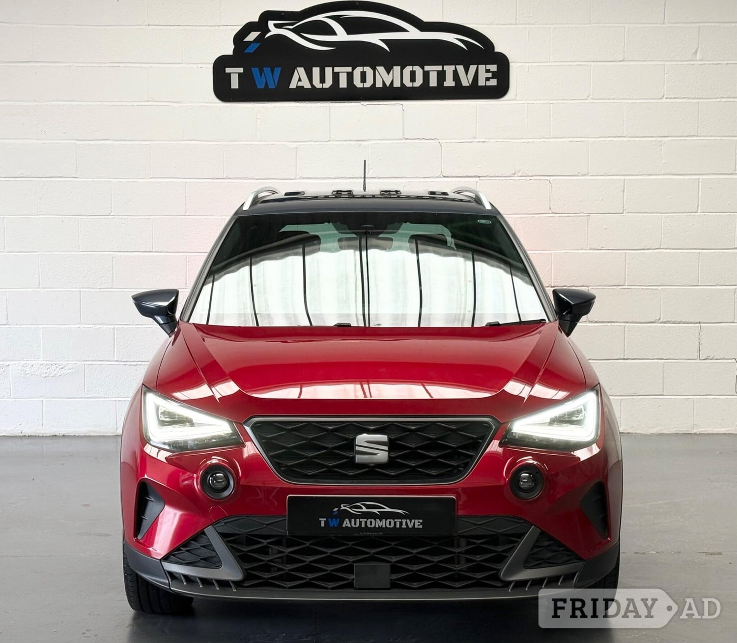 [ berth ]SEAT Arona