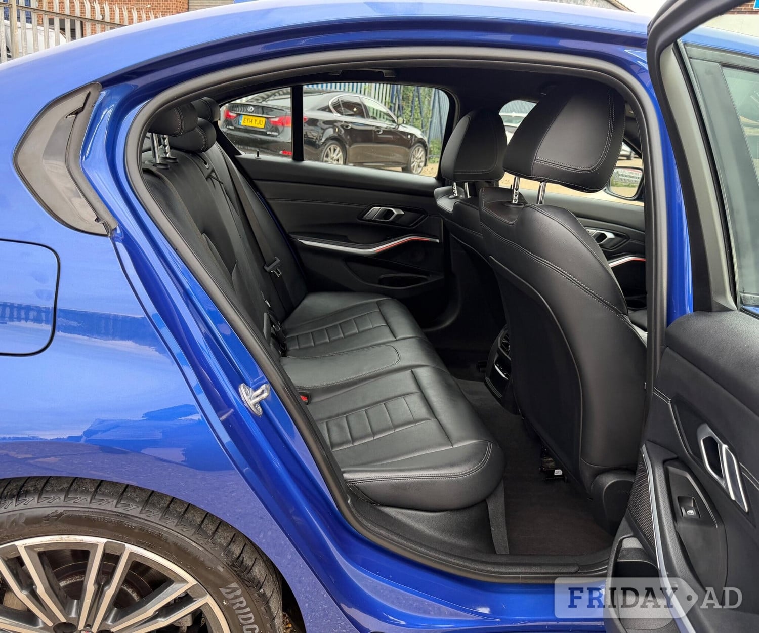 [ berth ]BMW 3 Series