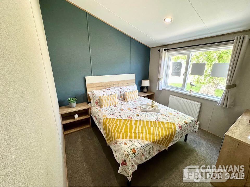 STUNNING BRAND NEW LODGE ON SOUGHT AFTER PLOT AT NEW BEACH, TN29  - Holiday Homes