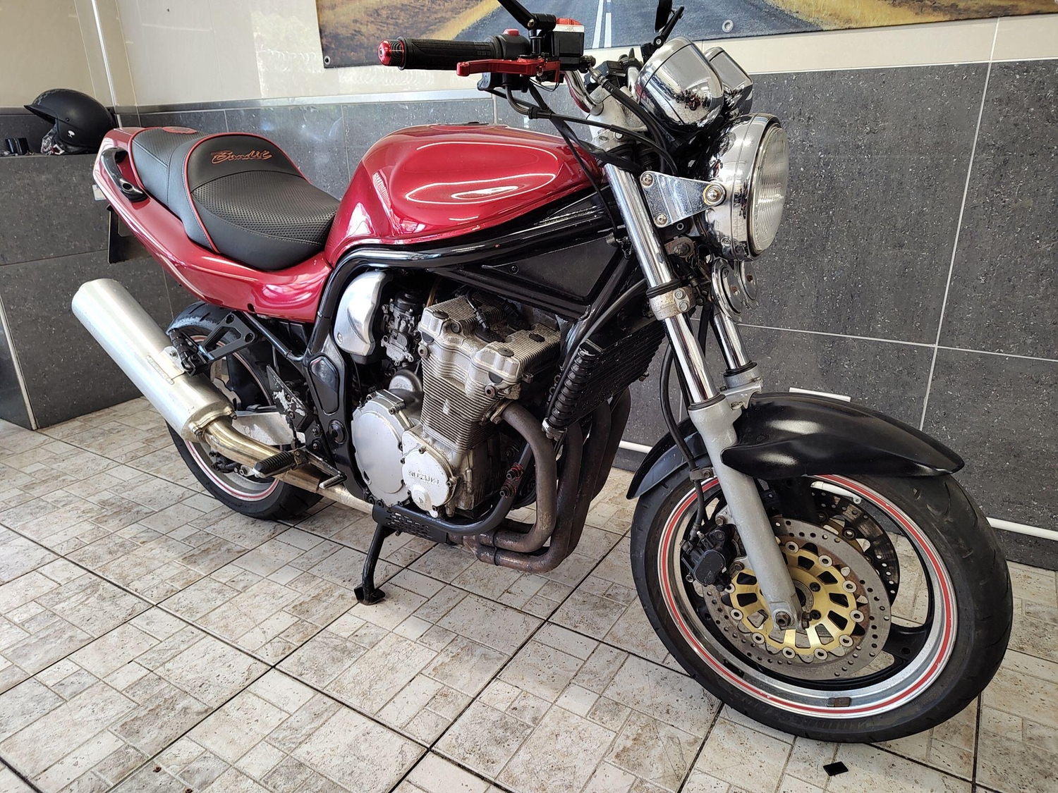 Suzuki GSF Bandit Farnborough