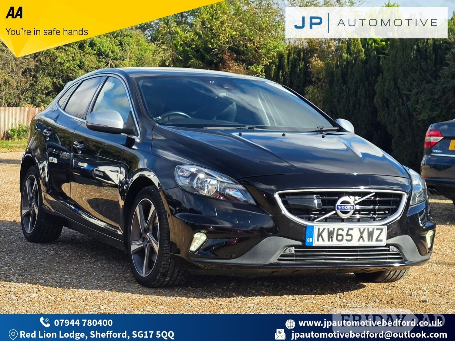 Volvo V40 2016 in Shefford