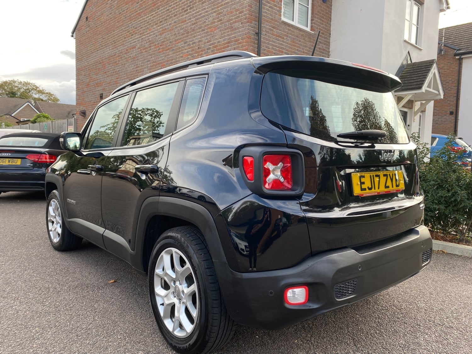 Jeep Renegade 2017 - Cars