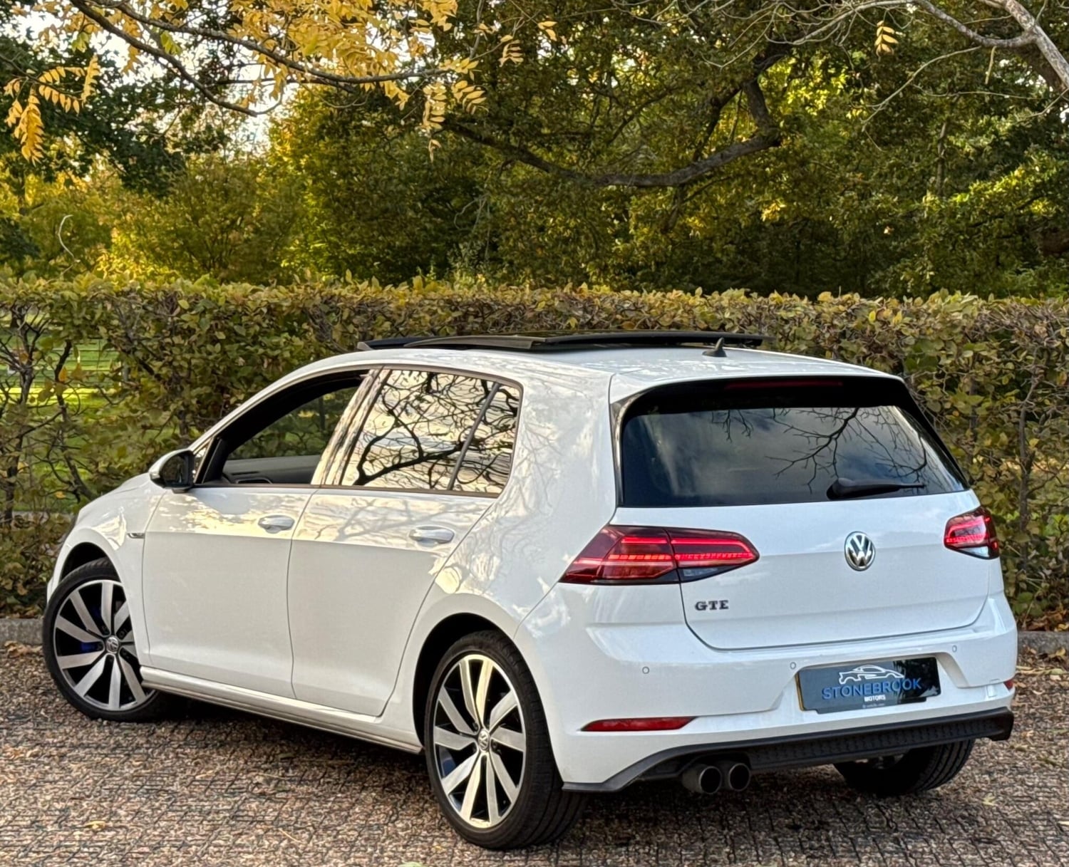 Volkswagen Golf 2018 - Cars in Hillingdon