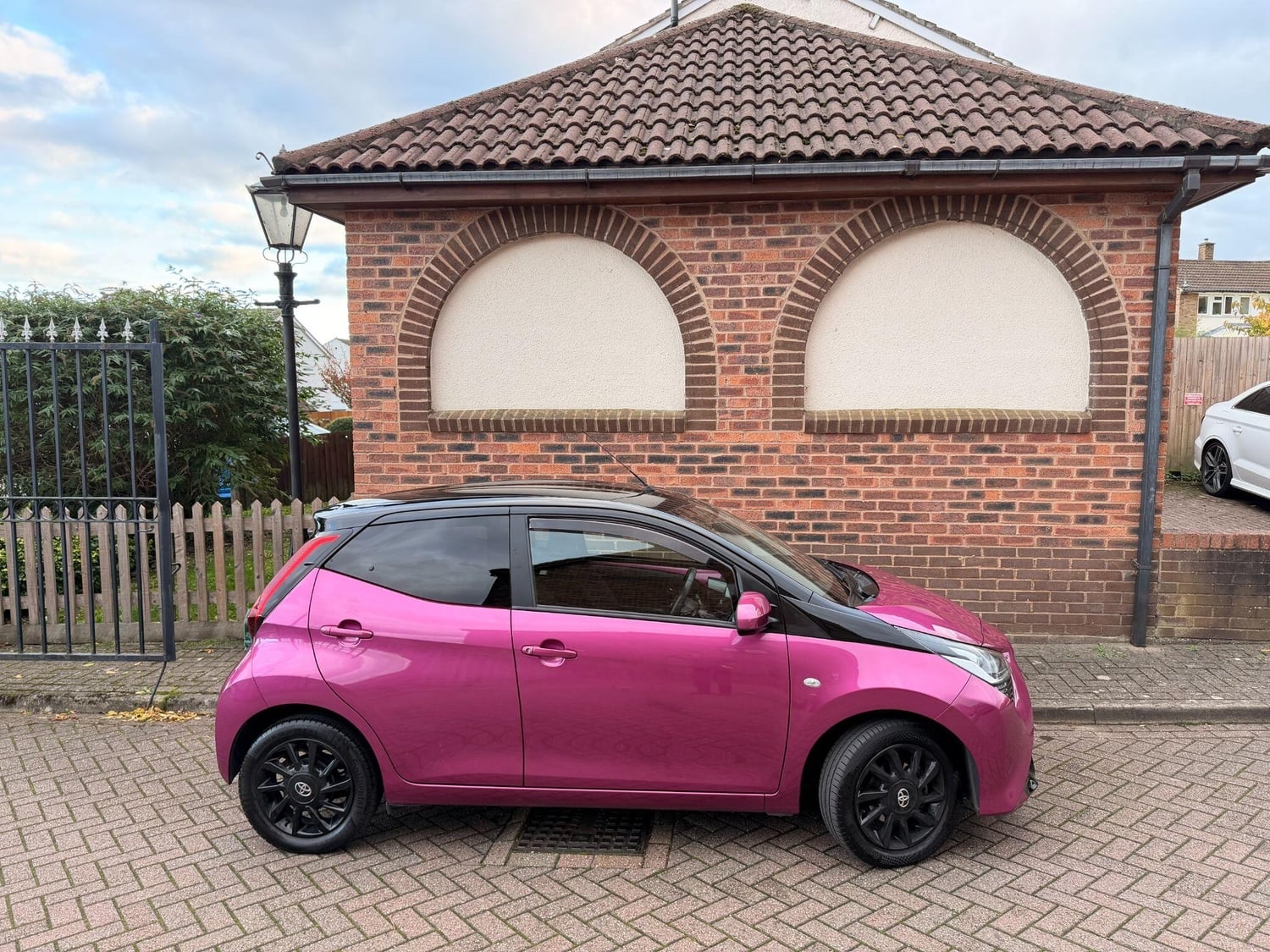 Toyota Aygo 2018 - Cars in Sutton