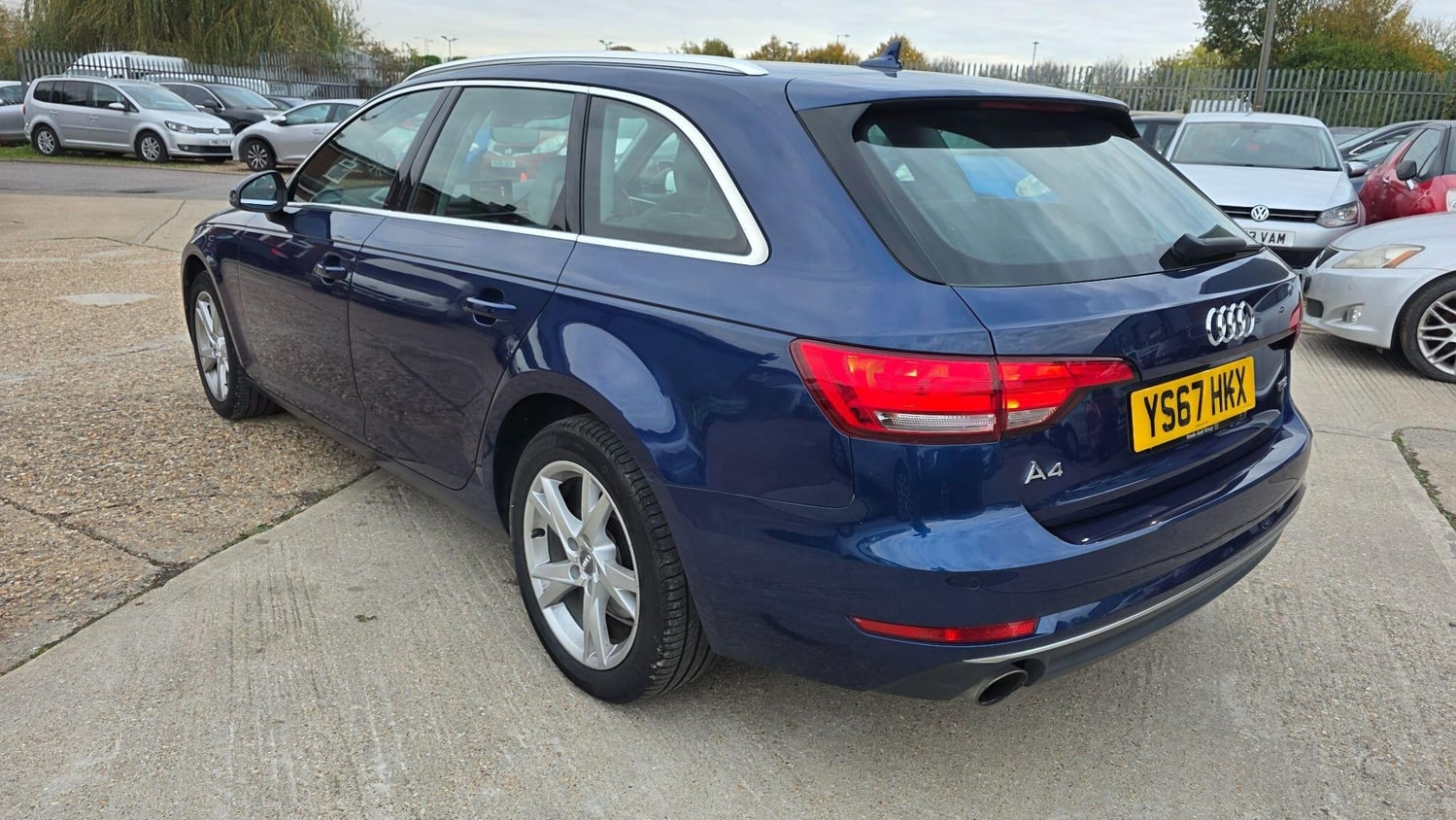 Audi A4 Avant 2017 - Cars in Leighton Buzzard