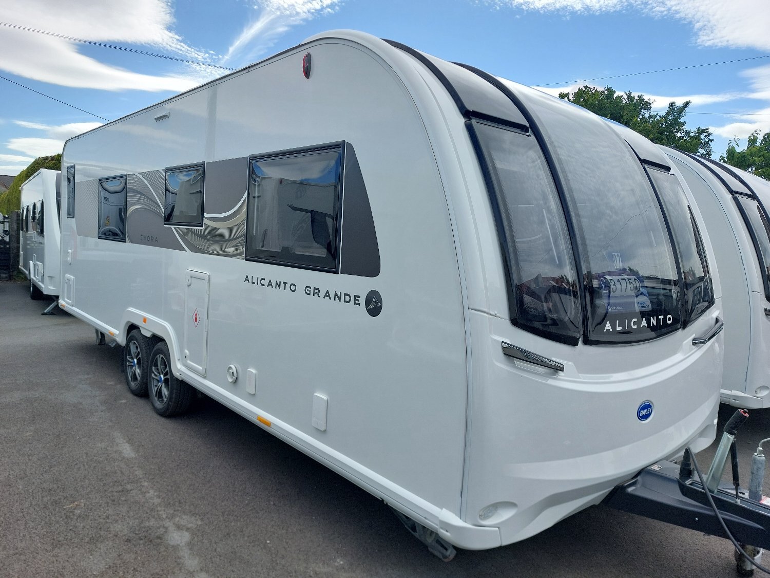 [ berth ]Bailey Alicanto Grande Evora