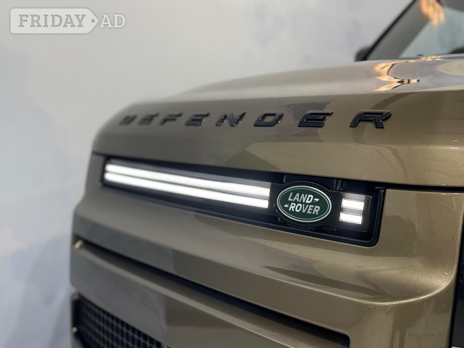 Land Rover Defender 110 2023 - Cars
