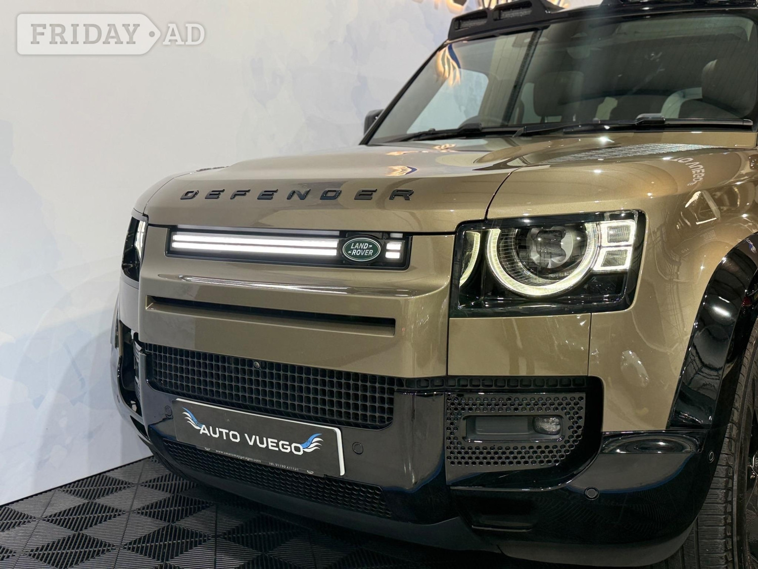 [ berth ]Land Rover Defender 110