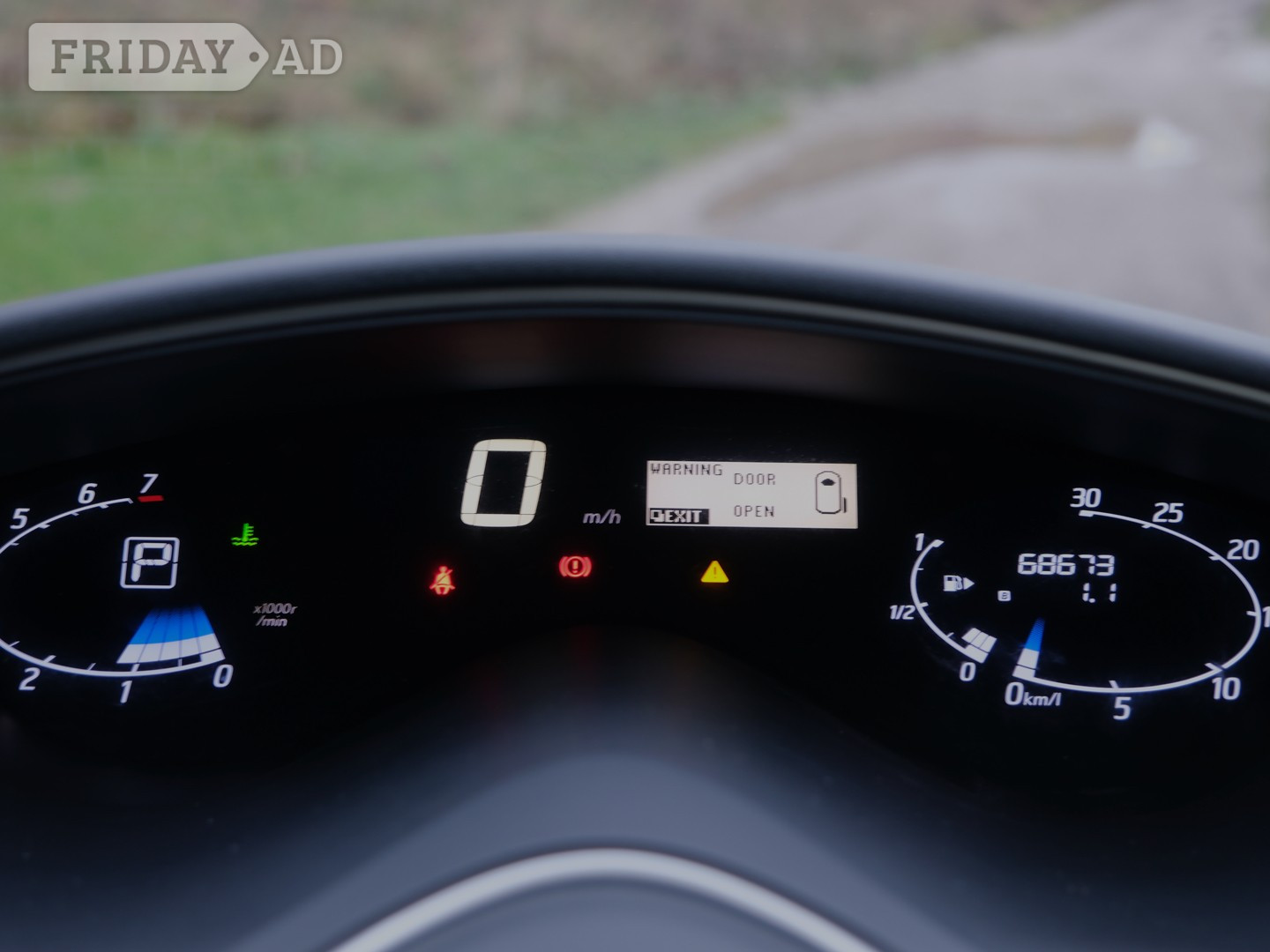 Nissan Serena 2015 - Cars in Sowerby Bridge