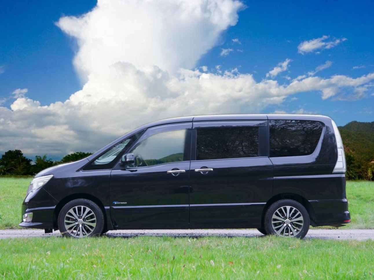 Nissan Serena Sowerby Bridge