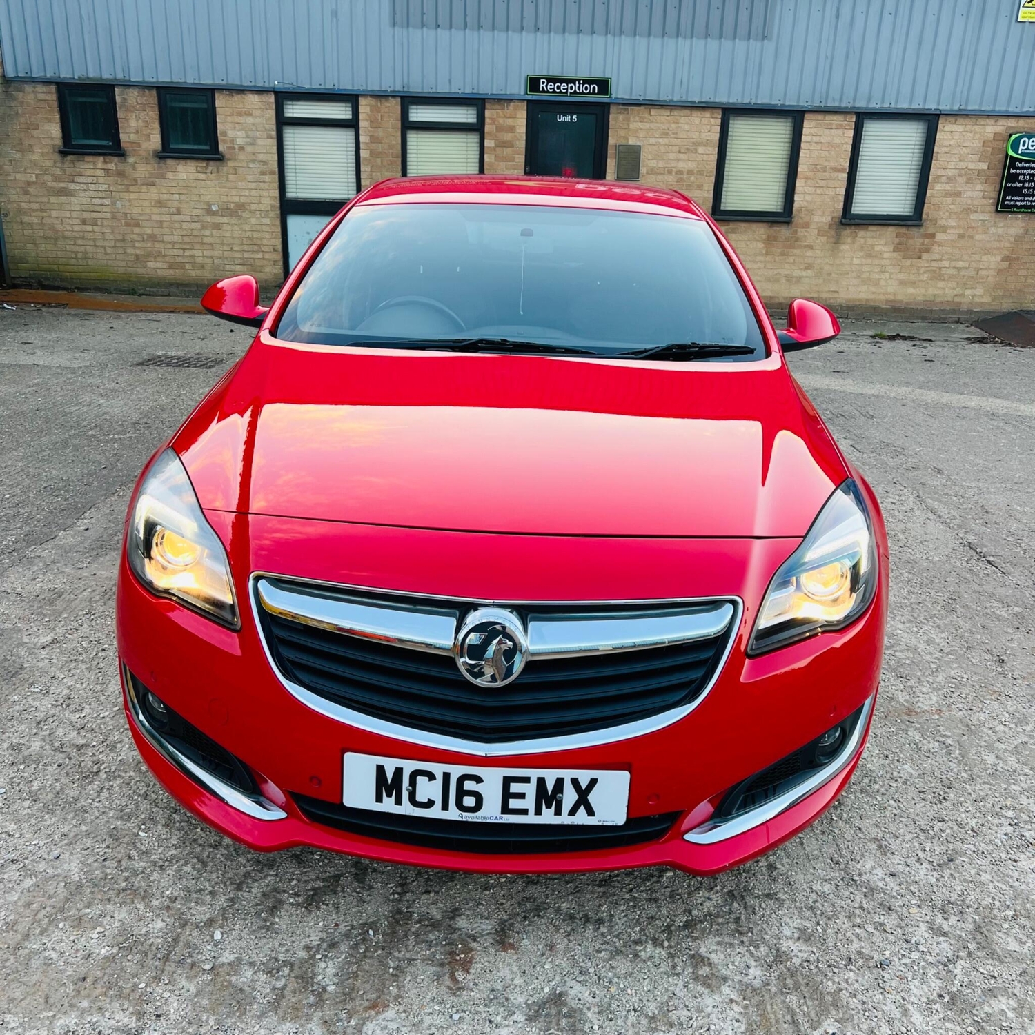 [ berth ]Vauxhall Insignia
