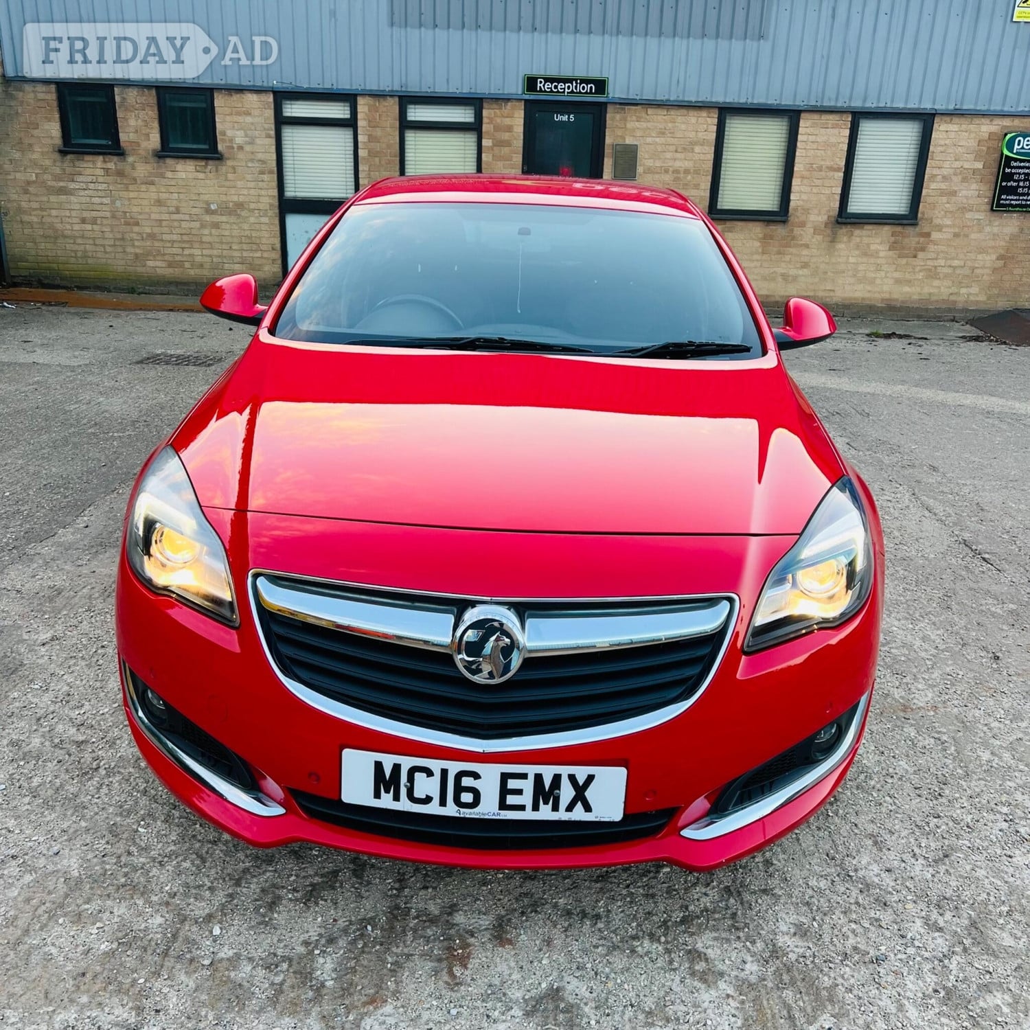 [ berth ]Vauxhall Insignia