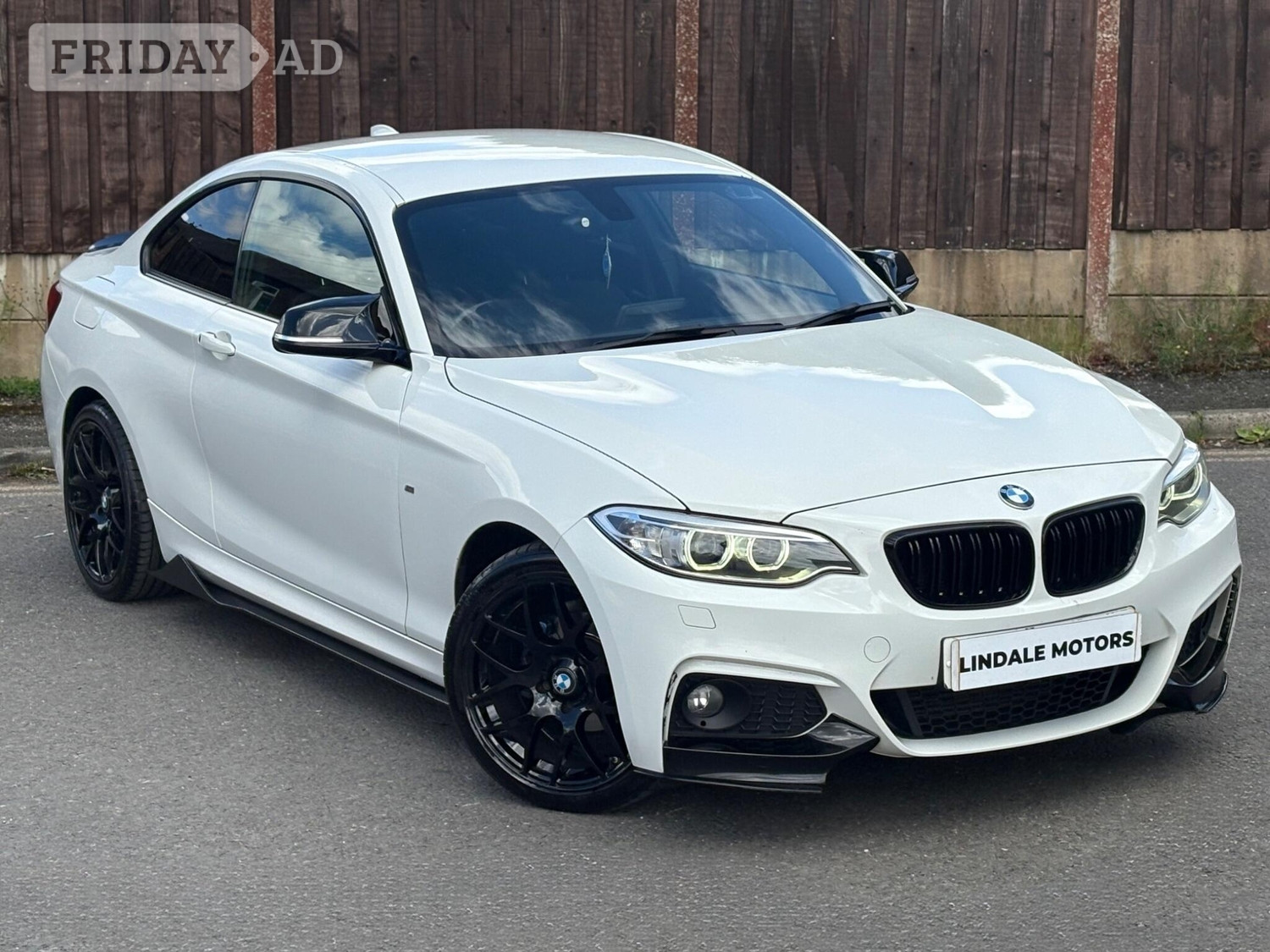 BMW 2 Series 2016 in Oldham