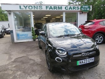 2023 Fiat 500E 42kWh La Prima Hatchback 3dr Electric Automatic (118 ps) PANO ROOF + 17" ALLOYS + FULL LED'S