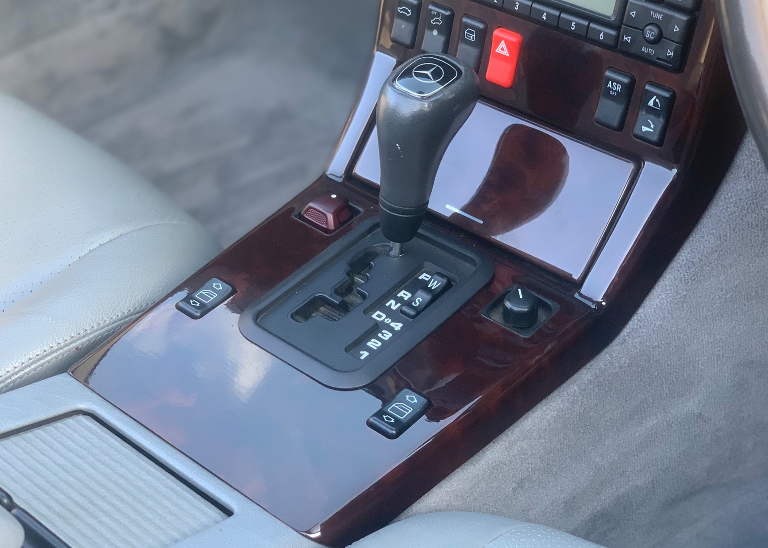 Mercedes-Benz SL 1998 - Cars