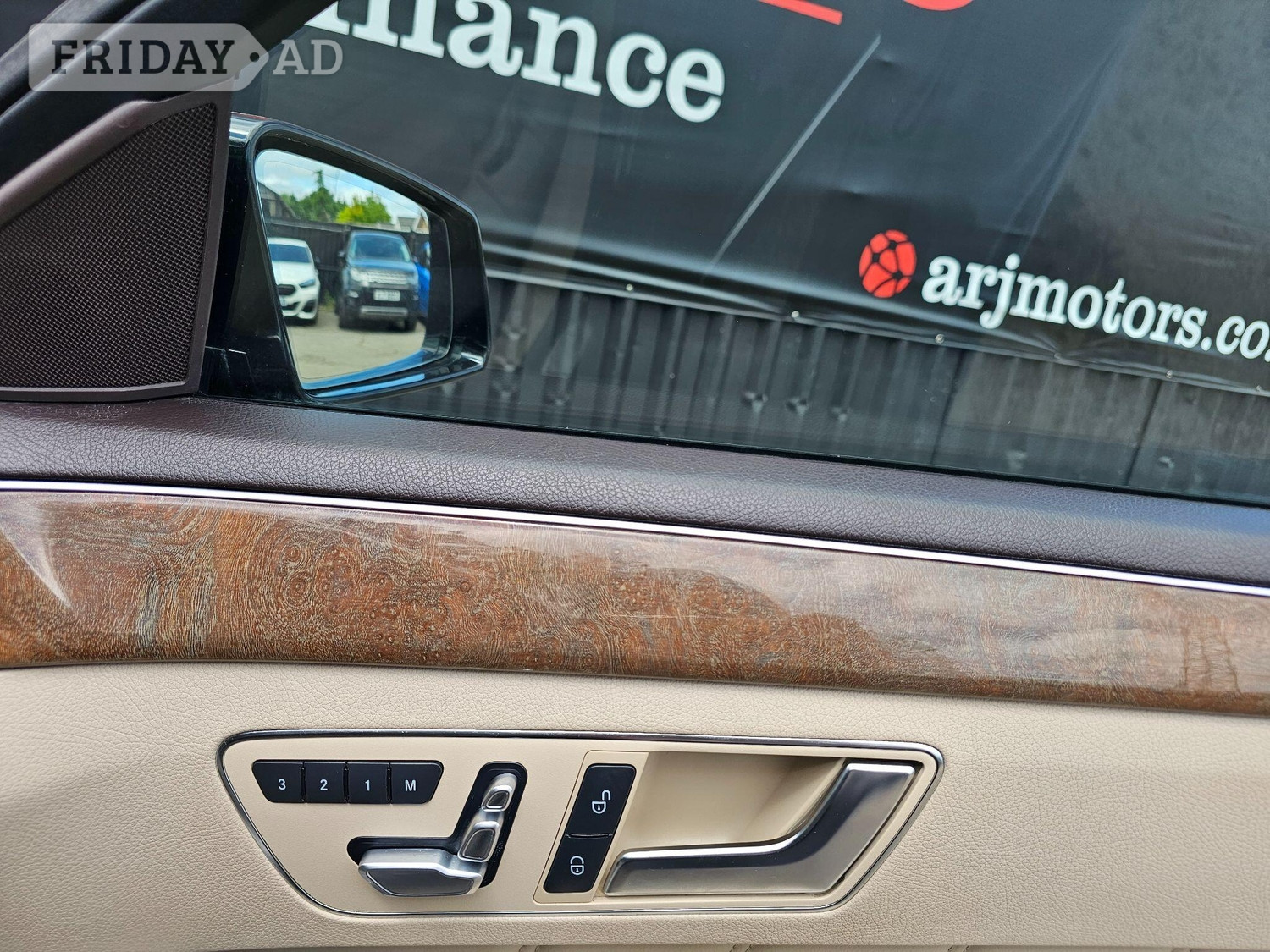[ berth ]Mercedes-Benz E Class