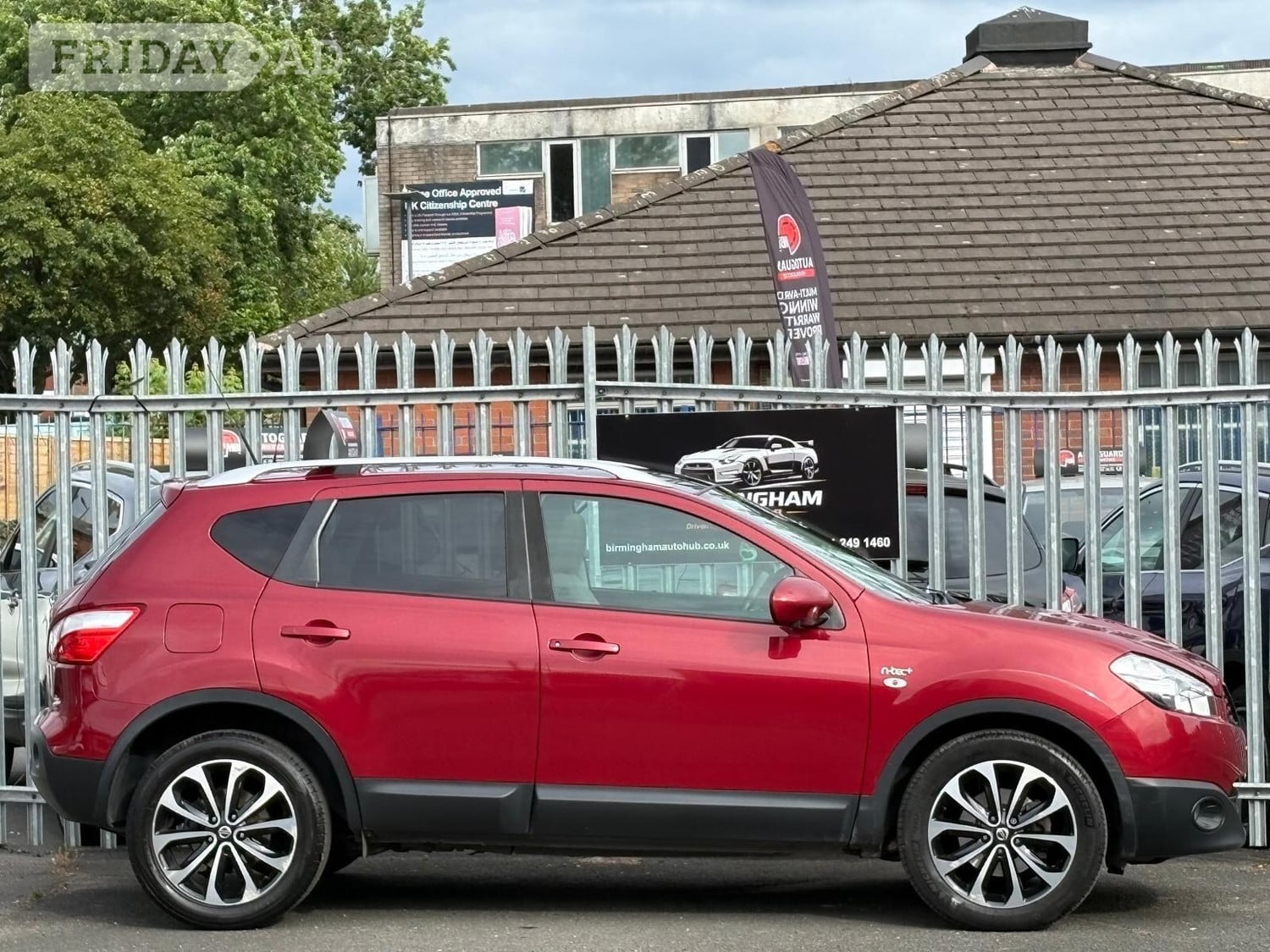 Nissan Qashqai 2012 - Cars