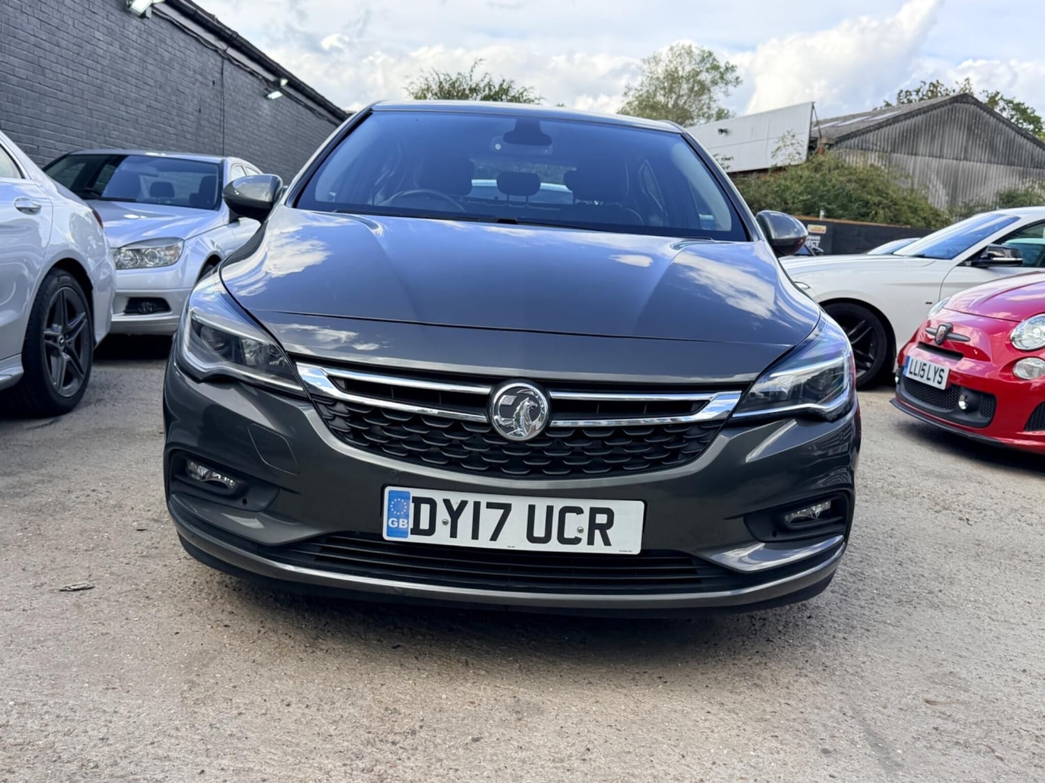 Vauxhall Astra 2017 - Cars in Wembley