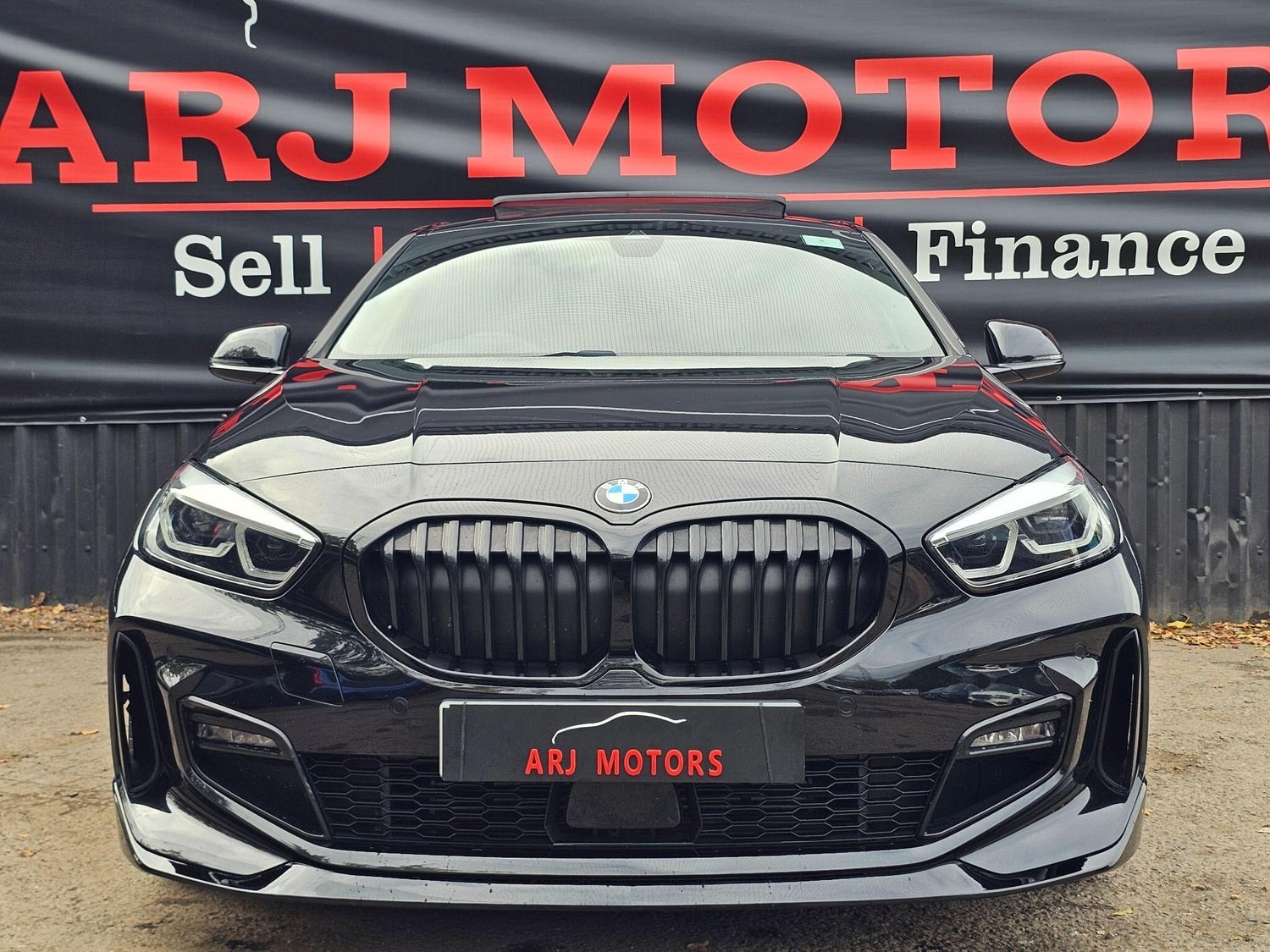 BMW 1 Series 2021 - Cars