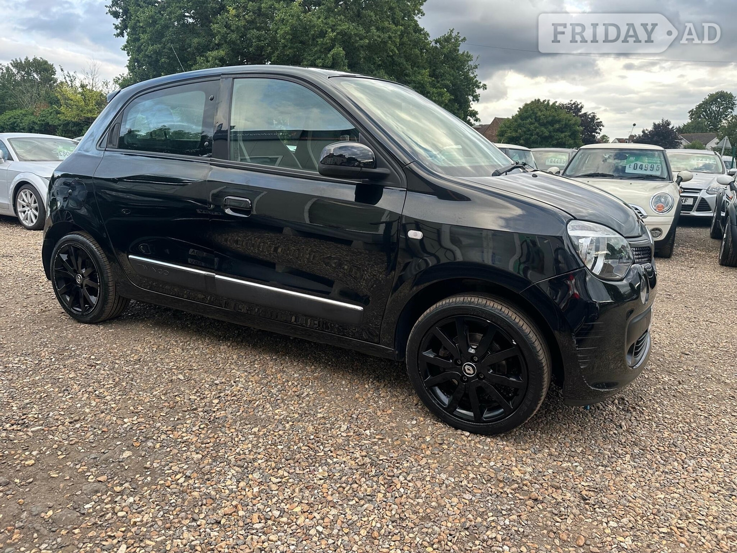 Renault Twingo 2015 - Cars in Sunbury-On-Thames
