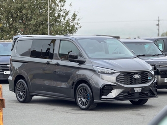 Ford Transit Custom 2025