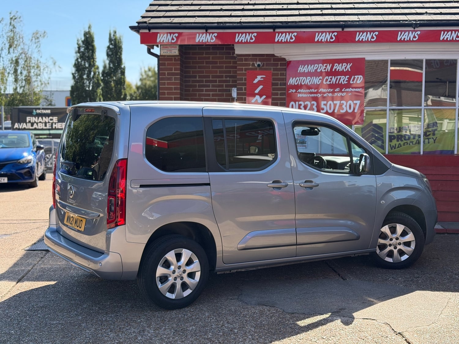 [ berth ]Vauxhall Combo Life