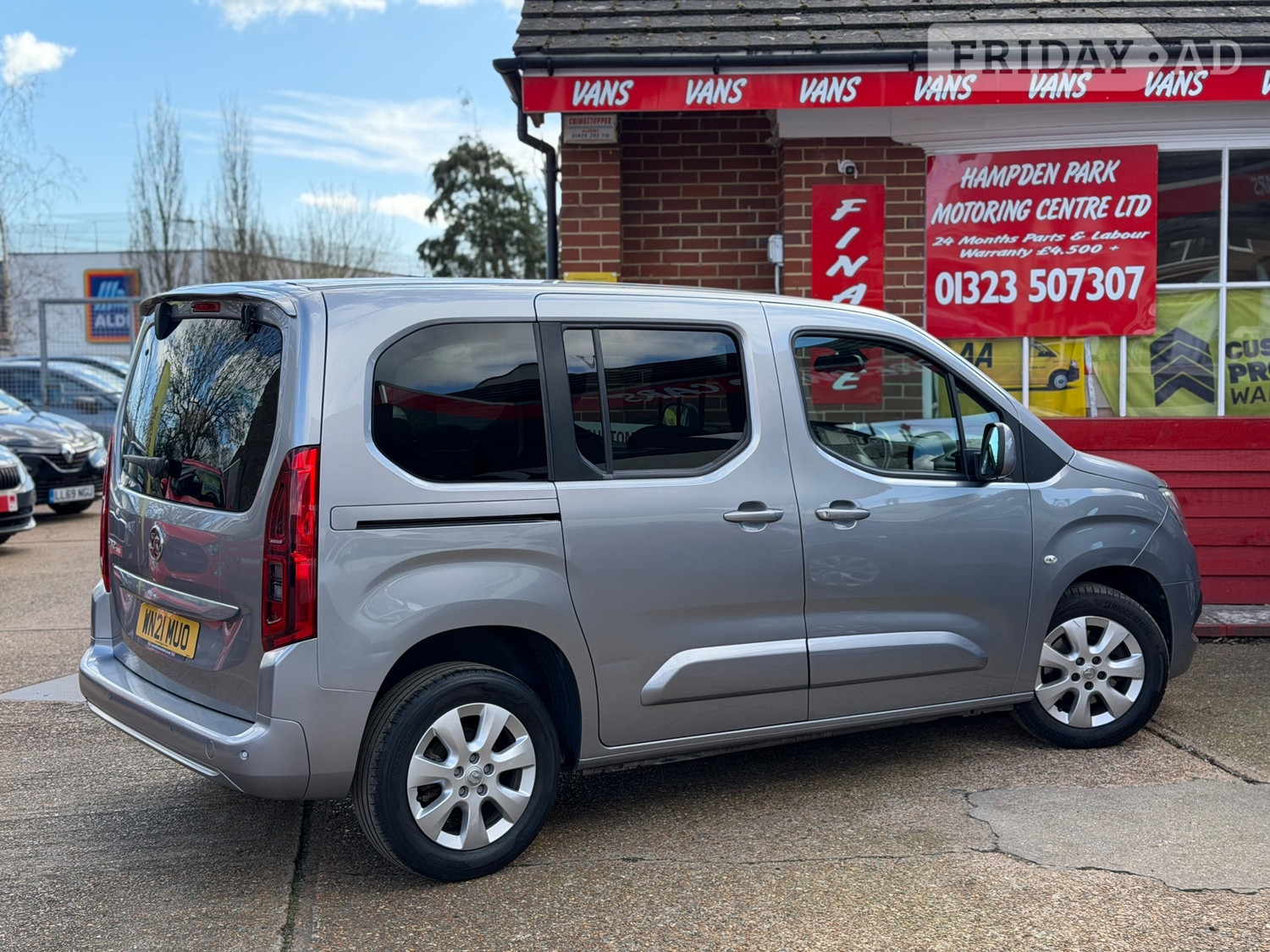 [ berth ]Vauxhall Combo Life