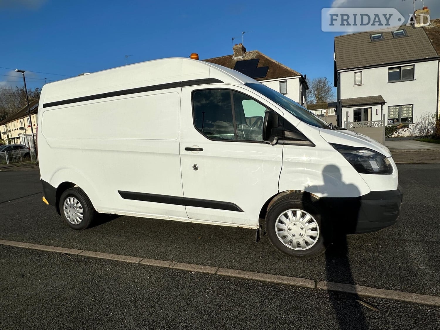[ berth ]Ford Transit Custom