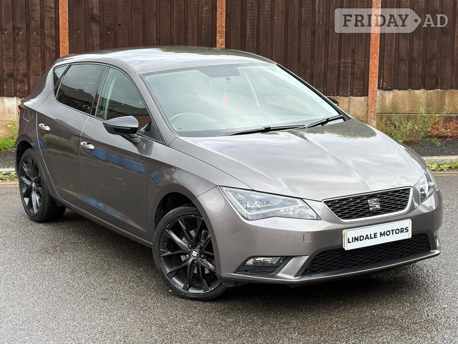 SEAT Leon 2016 in Oldham
