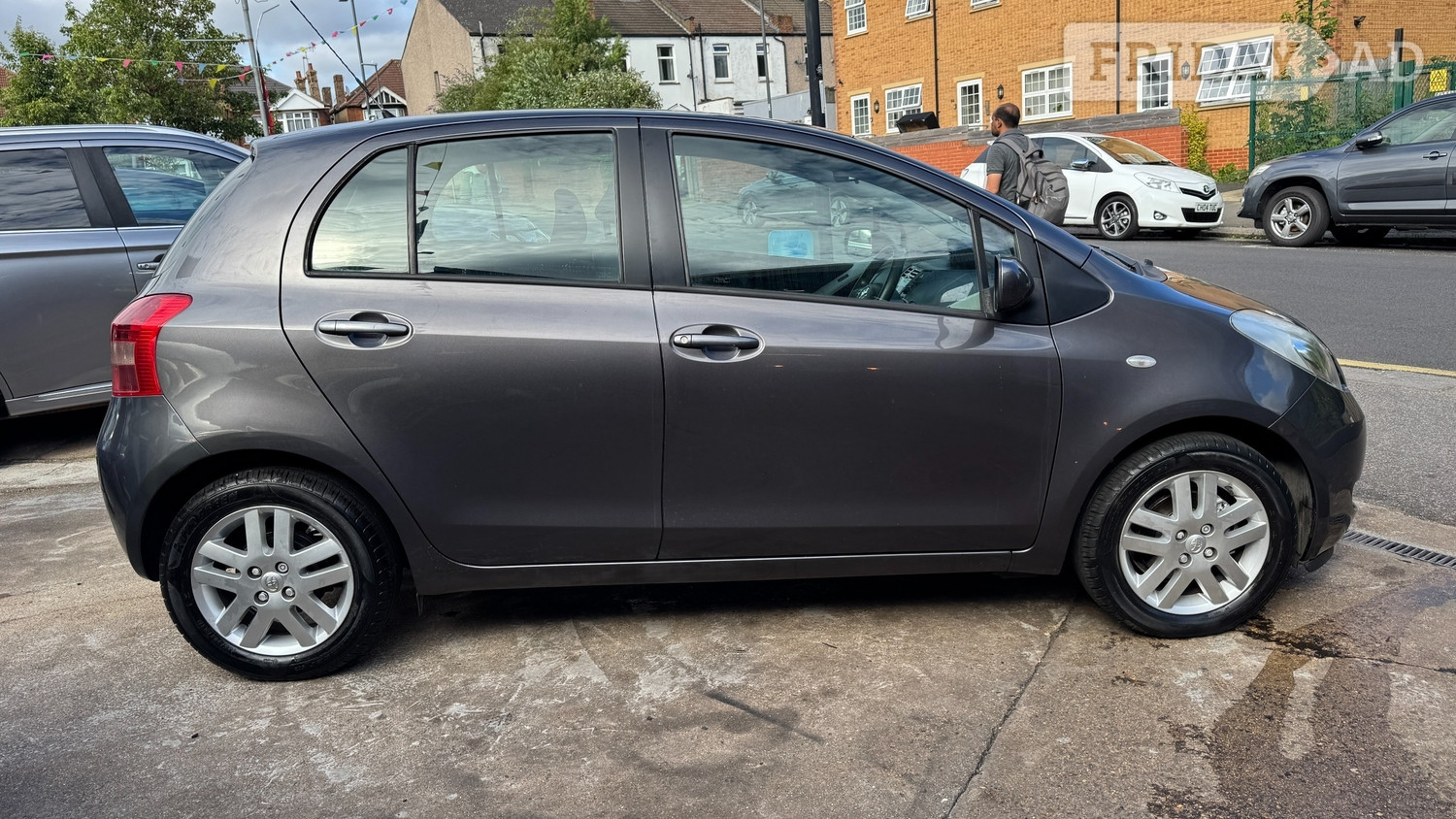 Toyota Yaris 2008 - Cars