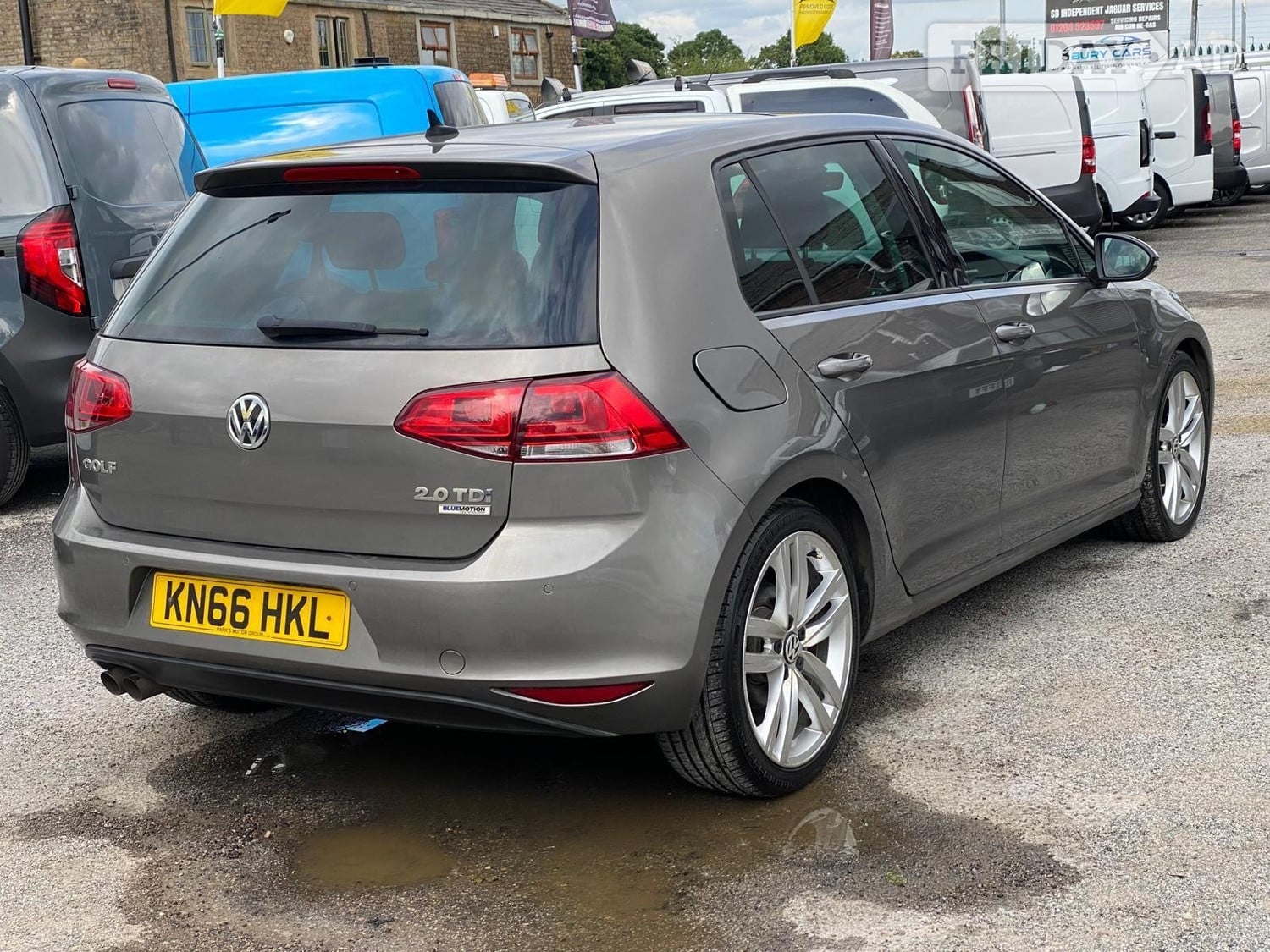 Volkswagen Golf 2016 - Cars in Manchester
